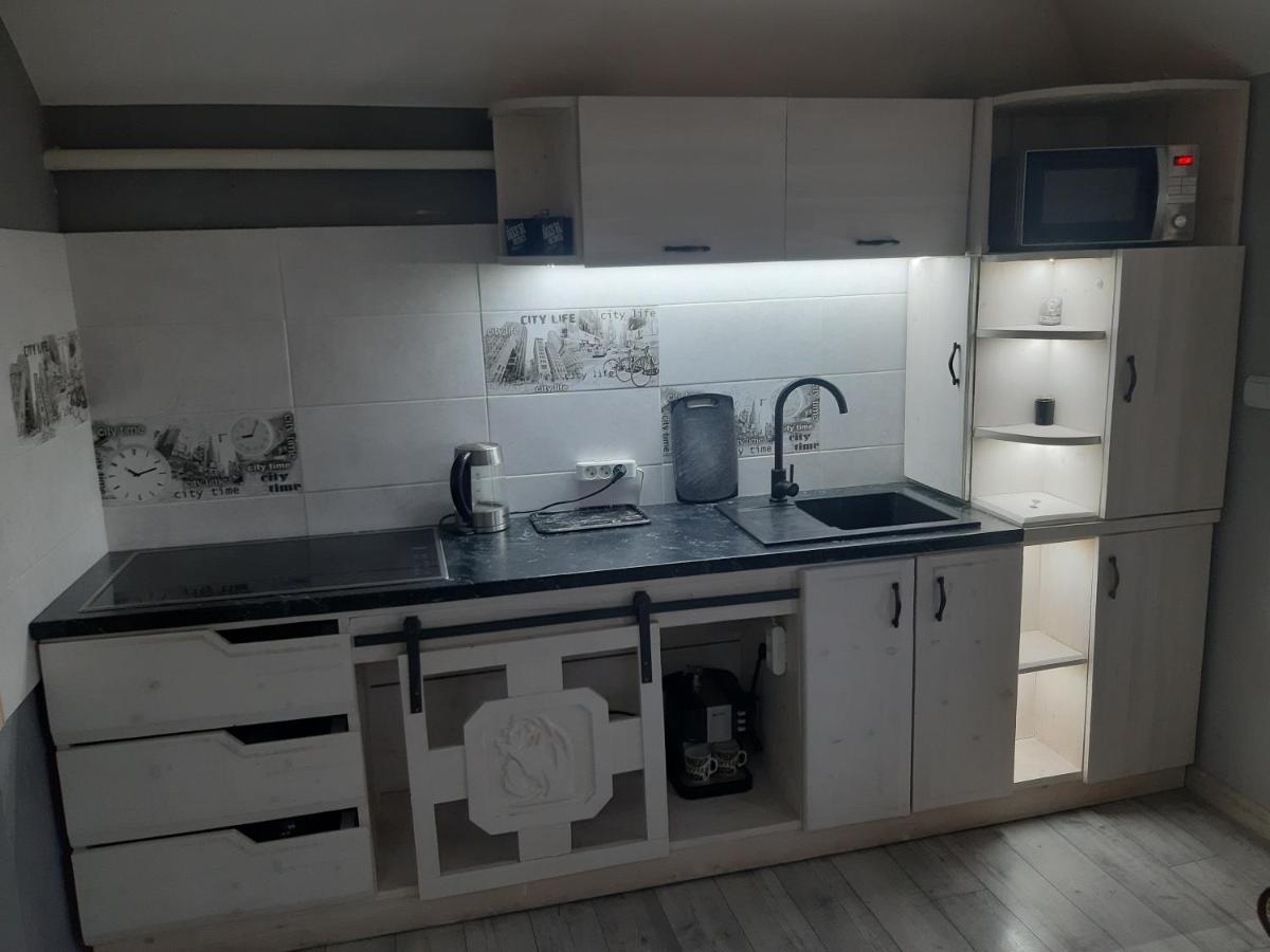 Barlig Apartment ยาเรมชา ภายนอก รูปภาพ